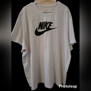 Men's T-shirt - NIKE- White with black swoosh. 4xl - WORN ONCE